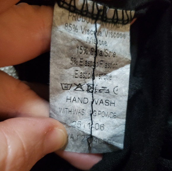 Black Viscose top / fringe neck & sleeves Gigi Moda SZ XS/S no tag - Picture 5 of 6